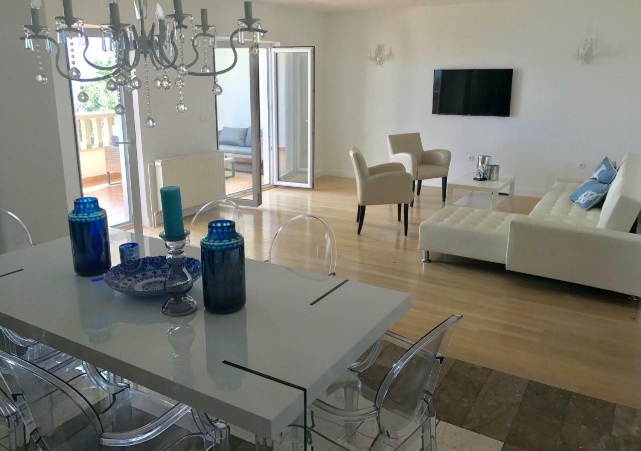 Apartments Villa Lux Dugi Rat Kültér fotó