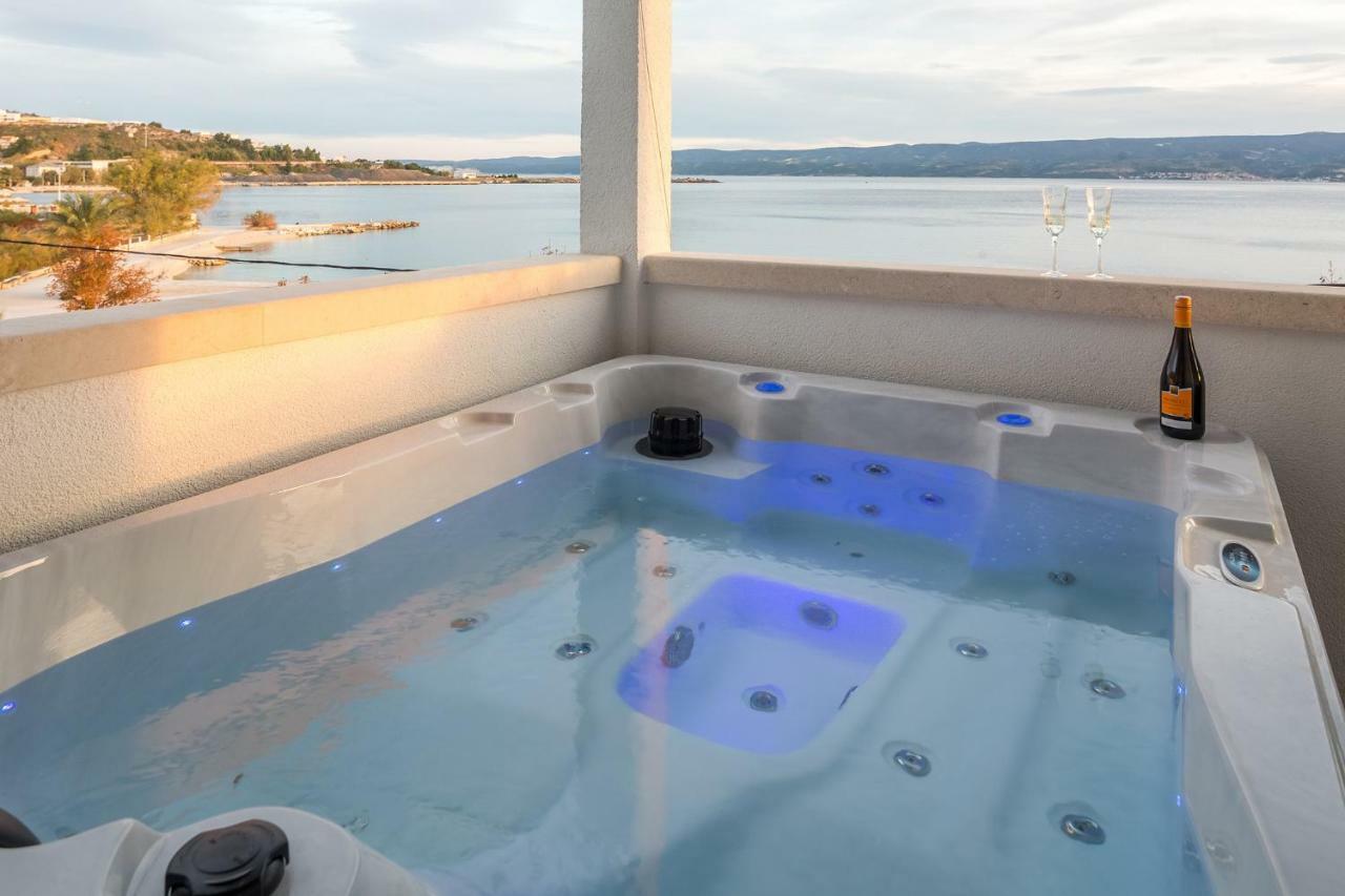 Apartments Villa Lux Dugi Rat Kültér fotó