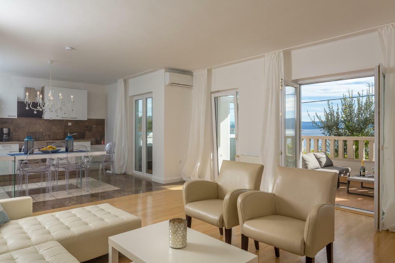 Apartments Villa Lux Dugi Rat Kültér fotó