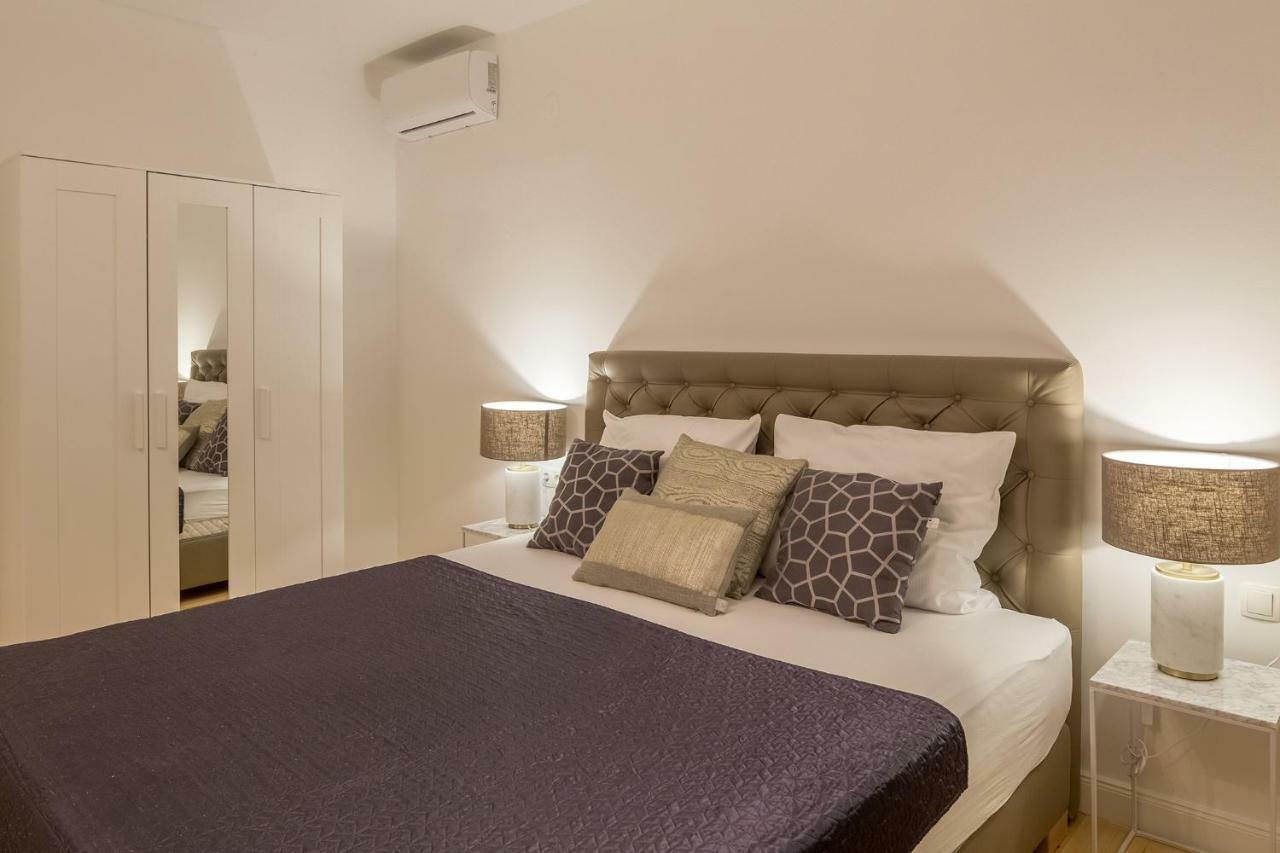Apartments Villa Lux Dugi Rat Kültér fotó