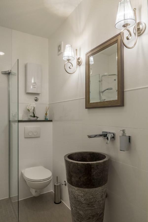 Apartments Villa Lux Dugi Rat Kültér fotó