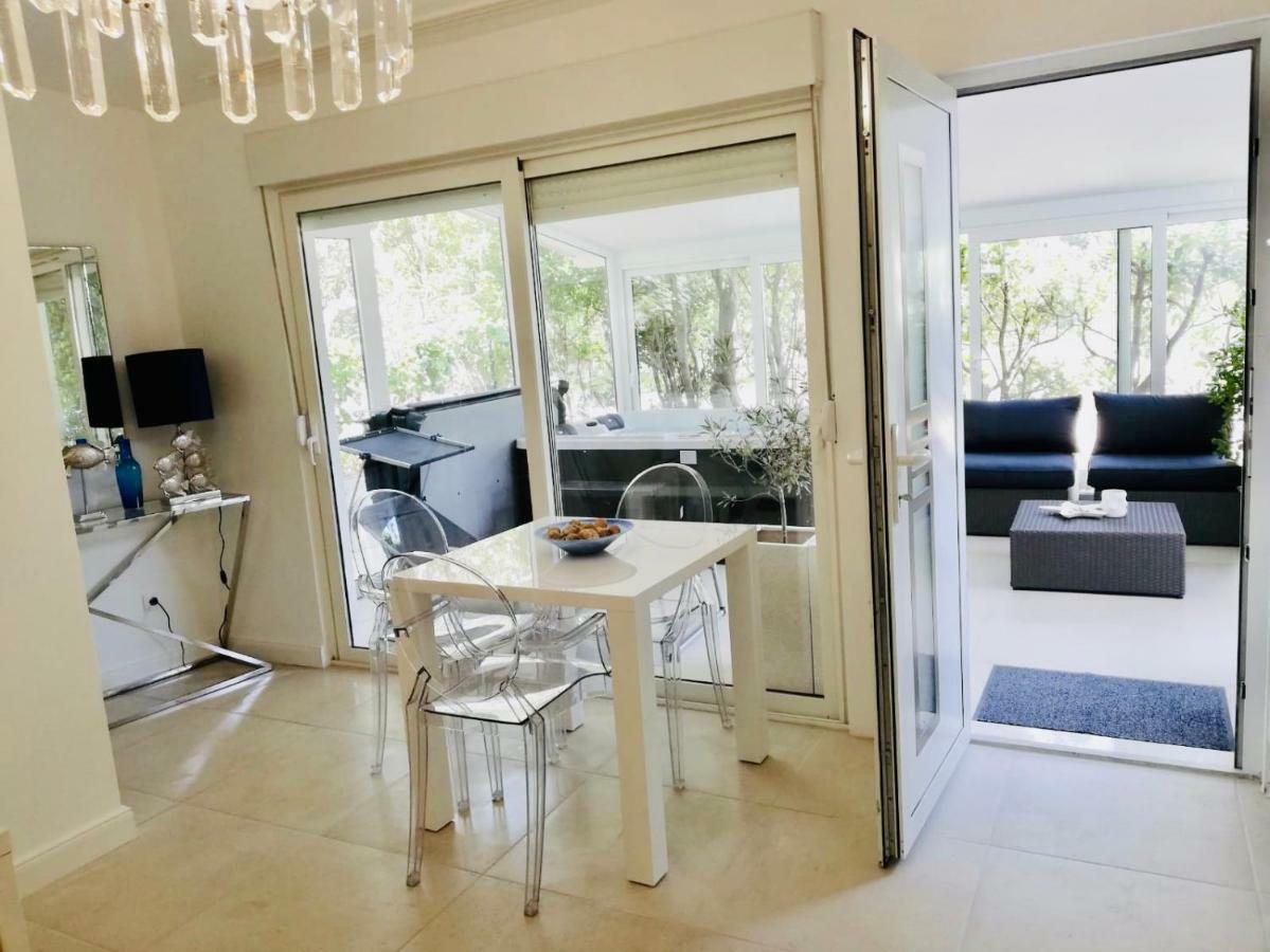 Apartments Villa Lux Dugi Rat Kültér fotó